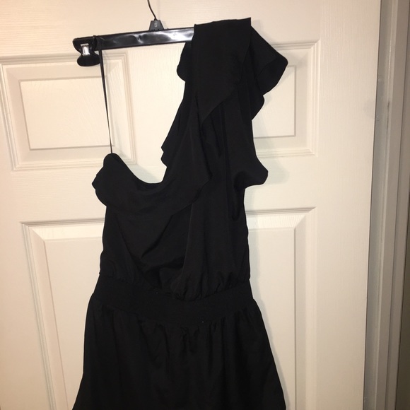 Black medium romper - Picture 2 of 2